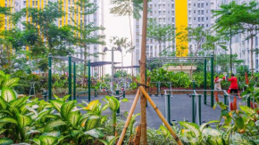 Simply Good Studio Room at Springlake Summarecon Apartment By Travelio
